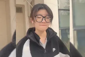 孙女把观音像换成奥特曼！奶奶拜一个月才发现！#看一遍笑一遍视频封面