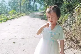 来自姐姐的拍摄背景图视频封面