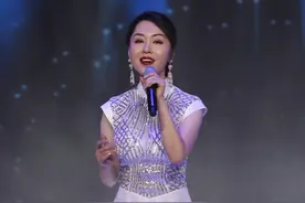 【塔城好声音 24】汉族姑娘演唱哈萨克歌曲《无风的夜》#塔城#好声音  