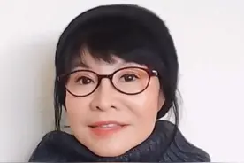 结局感人！日本男子拍拖7年，竟从未发现女友大自己25岁#泪目 #爱情 #感动 #姐弟恋 视频封面