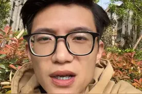装修客厅地砖颜色怎么选？ 灰色亮光？柔光砖？木纹砖？ #装修避坑 #旧房改造 #精装房改造 #家装装修 #装修干货视频封面