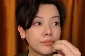 广东人的脑回路有多清奇#没有一个广东人可以逃得过热气 #粤语 @吹水老K @DOU+小助手 @抖音短视频 视频封面