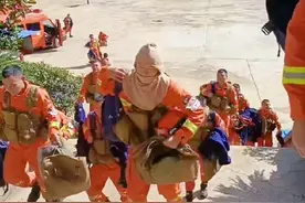 纪录“利剑千磨成器  精铁百炼终成钢”。收兵回营，#中国森林消防 #现场实拍 #森林防火人人有责 #人人要注意防火视频封面
