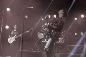 #王力宏 #你的爱 #现场版live #抖音热门视频封面