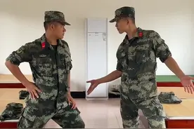 兵哥哥小剧情之新鹏与伟霆（王先克 王宣予 马鹏）#兵哥哥 #搞笑 视频封面