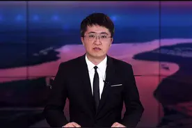 #张哲瀚抖音号被封 明星失德不应只是吃瓜盛宴，更应成为影视演艺行业又一次敲响的警钟。
