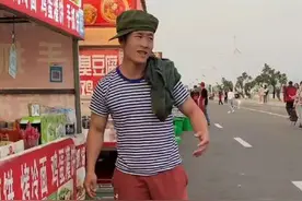#舞台无处不在跟着节奏嗨起来 #祝刷到的朋友开心快乐每一天视频封面