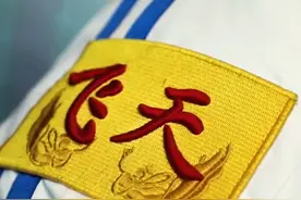 一套造价3000万！“舱外”航天服为何这么G？它有哪些黑科技？#涨知识 #科普 #空间站 #神舟十二号 #太空 视频封面
