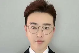 不转账，不汇款，不用验证码，骗子用这一招照样转走你的钱！#如何预防诈骗 #学会防止被坑 #大v说 @媒体人周正视频封面
