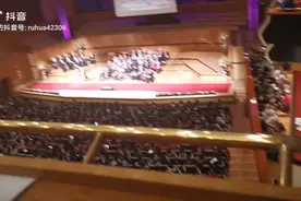 英国大学硕士毕业典礼视频封面