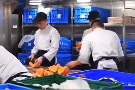 国产航母“山东舰”伙食什么样？视频封面