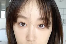 赶紧圈你经常中分的姐妹来看！#发型教程 #刘海分叉 视频封面