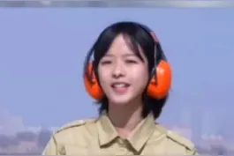 庄晓莹近距离直击空军“传奇老兵”震翅起飞！视频封面