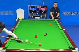 朱龙VS郑宇伯 二宝高难度13走15号叫8号位，难度已经闯过，真很遗憾这8号球，太可惜了。 #台球 #台球是一种生活 #高手在民间 #乔氏中式台球大师赛 #是时候展现真正的技术了视频封面