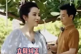 原来和主持人聊天怎么可怕吗，读错一个字还带扣qian的？#李思思#康辉#尼格买提 视频封面