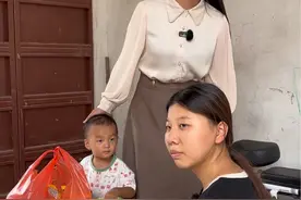 姑嫂在彼此的生活中相互付出，双向奔赴，用真诚和关爱对待彼此。不断升华着彼此之间的情感纽带，让亲情更加深厚而真挚。@DOU+上热门 @DOU+小助手 @抖音短视频 #记录真实生活 #姑嫂 #农村生活视频封面