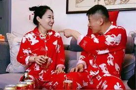 是29年夫妻，是挚友，是合作伙伴，也是人生战场上的盟友，未来的日子继续共赴人生海，成就彼此更好的自己。#夫妻日常 #同甘共苦的夫妻 #夫妻相处之道 #婚姻需要两个人用心经营 #深情不及久伴厚爱无需多言视频封面