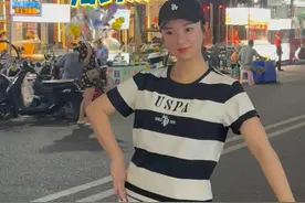 摆摊卖海鱼 海钓发家致富#dou上热门 #女钓手 #海钓 #摆摊 #户外视频封面