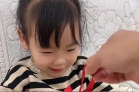 圣诞平安夜礼物袋，我也给女儿安排好了！#圣诞节的仪式感 #惊喜跟礼物都是来自爱你的人视频封面