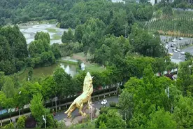 避暑之都，爽爽贵阳，贵阳是贵州省省会，简称筑，位于贵州省中部，常住人口590多万，是我国十大避暑旅游城市之一。#旅行推荐官 #避暑胜地 #贵州 #贵阳视频封面