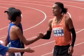 2024全国田径锦标赛男子800米决赛：后程反超 奚枭横 浙江体彩 1:49.13夺冠！#田径 #比赛现场视频封面