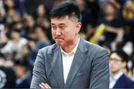 杜锋指导这个全场防守兄弟们可以学起来！#广东宏远 #篮球 #cba视频封面