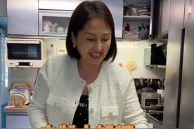 你们一定一定要试试这个家庭版太妃糖的做法，甜度降低了也更酥脆了！好吃到停不下来的糖就是它#记录真实生活 #太妃糖#自制酥酥脆脆的太妃糖视频封面