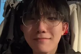 #苏新皓被权志龙点赞反应 你小子的幸福吵到我的眼睛了！#苏新皓 #权志龙 #追星视频封面
