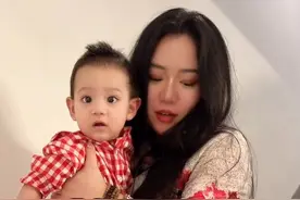 沙特婆婆和姑姑来我们家看大福，在大家的欢声笑语中，我被所有人 催着要二胎！#记录真实生活 #日常vlog #沙特阿拉伯 #混血宝宝 #人类幼崽视频封面