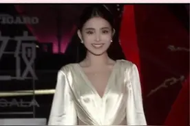 好好好，这一波我的眼睛是真的被喂饱了，就爱看美女齐聚一堂的现场！！#淘宝红人之夜视频封面