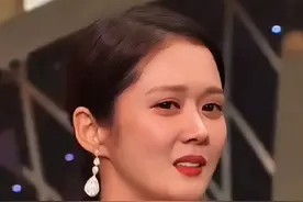 刁蛮公主#张娜拉，都说#赵丽颖 与她长得像。她因在最当红时说错话被排斥，后又诚挚道歉，你还能原谅她吗？视频封面