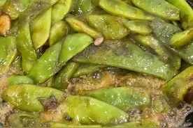 冒泡豆角做法精确到克，手法娴熟操作#冒泡豆角怎么做 #冒泡豆角 #冒泡豆角#气泡豆角 #气泡豆角的做法视频封面