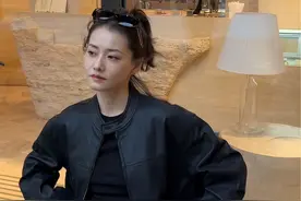你的城市有没有凉爽一点点🤏 #不按套路出牌的失序混搭风 #好会穿上新月 #抖音星打卡视频封面