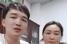 邓博被养家反复告知被收养的事实，但是他一直没有勇气去面对#邓博#邓博妈妈#宝贝回家#日常vlog视频封面