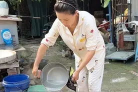 记录北漂打工人一天的生活碎片！来北京都十天了，才洗了一次澡，我们这里冬天洗澡真的是太难了！#记录真实生活 #出租屋的生活 #日常vlog #北漂视频封面