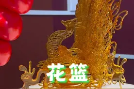“糖画，不仅是甜蜜的艺术，更是非遗的生命。每一笔勾勒的线条，都在延续历史的温度与传承的深度。#非遗文化里的年味有多浓 #给世界展示非遗之美 #2025能过第一个非遗版春节 #一眼万年的中国非遗 #王岐洋视频封面