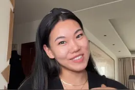 这是一条大家强烈要求的视频内容～ 终于来啦。 健康的姨妈对我们非常重要， 但是如果不了解它 也会给你造成很大困扰！ 今天咱们就先把两个大重点说说明白～  划重点：  1. 如果比较体重，更准确的方法 是把每个周期的第一周和第一周相比，第二周和第二周相比… 或者对比两个月的平均值。  2. 增加黄体期的平均摄入。知道黄体期的低能量， 抑郁情绪是正常的。对自己更有耐心和包容度。 #健身 #拒绝身材焦虑 #撸铁女孩 #健身小白必看经验 #好身材吃出来视频封面