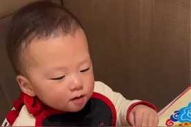 安迪：海底捞，我还会再来的！#自主进食#海底捞 #人类幼崽 #萌娃 #宝宝辅食