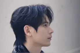 闪现红毯 #北京JDG无畏 #红毯 #电竞选手视频封面
