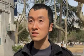 西工大博士一针见血：有天赋的人不太需要努力！#西工大 #街头采访 #主打的就是一个真实 #理想与现实视频封面