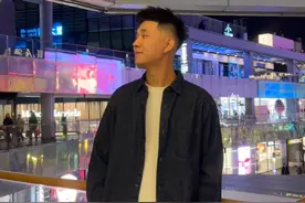 男人的外貌女人的荣耀#侯多余 #姐弟恋 #情侣日常 #爆改男友视频封面