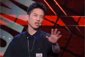 豆豆炸场了，坐飞机都能遇到彭于晏#抖音二创激励计划 #脱口秀 #豆豆 #脱口秀爆梗名场面 #彭于晏视频封面
