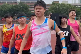 当体育生是网红时 当班里的体育生是网红时… #体育生  #校园生活