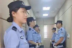 英姿飒爽的背后，是汗水和辛苦，你愿意为他们点赞吗？#司法警察#刑事警务保障#政媒原创作者联盟 #藏蓝青春@抖音短视频@抖音创作者中心视频封面
