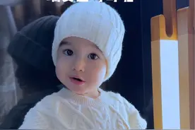 瑞安当哥哥啦！第一次见到弟弟的表现有点出乎意料…… #凯诺夫妇视频封面