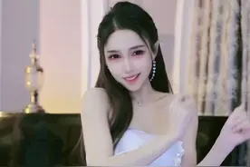 bb呀！游戏虽会白给 爱我永不后悔！颗秒～#游戏主播 #绝地求生 #pubg #吃鸡女孩 #pubg舞王视频封面