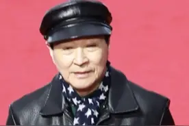 27年后《还珠格格》里福伦的扮演者、紫薇的父亲惊喜回归，状态绝佳，风采依旧！#温海波 #老戏骨 #琼瑶剧 #一代人的回忆 #内容启发搜索视频封面