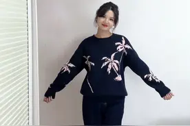 普通人跟着明星学穿搭， 挑战陈数蓝色毛衣穿搭#陈数 #陈数穿搭教科书 #穿搭 #拼多多一周穿搭视频封面
