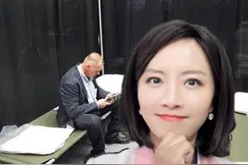 阿拉斯加美俄峰会，记者真的住体育馆？睡行军床？ #阿拉斯加
