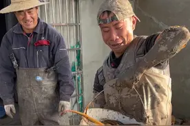 洪湖水浪打浪，洪湖的鳝鱼多的你不敢想象#真实户外 #康娃抓鳝鱼 #上热门视频封面